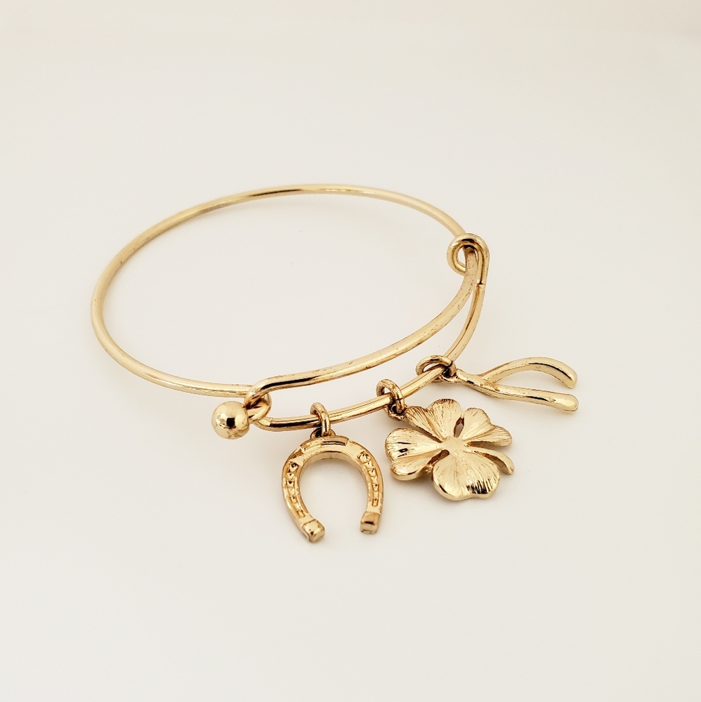 Avon Good Luck Charms Bracelet